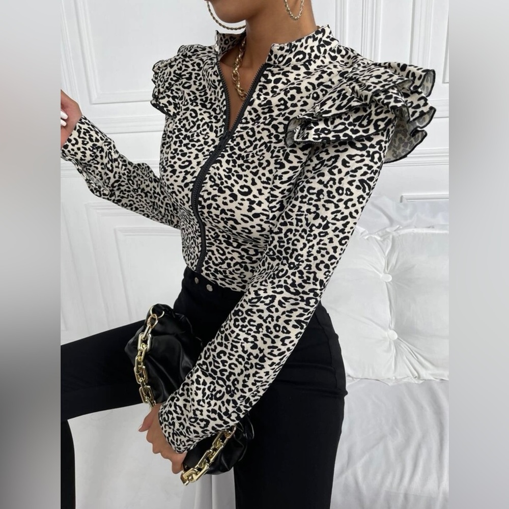 Leopard Print Jacket - image 5